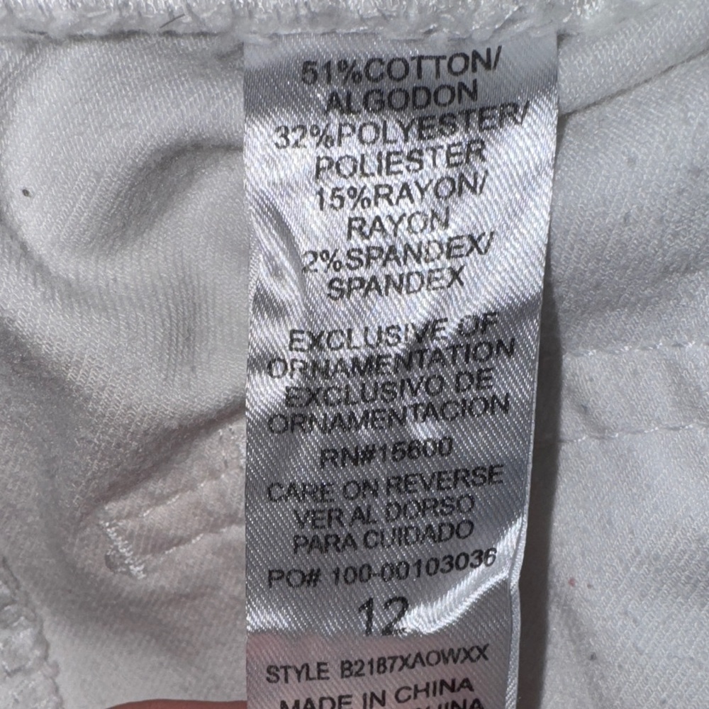 Democracy Jeans - Picture 4 of 7